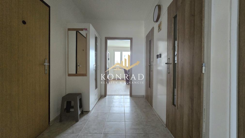 NA PRENÁJOM 3-izbový byt, Vráble