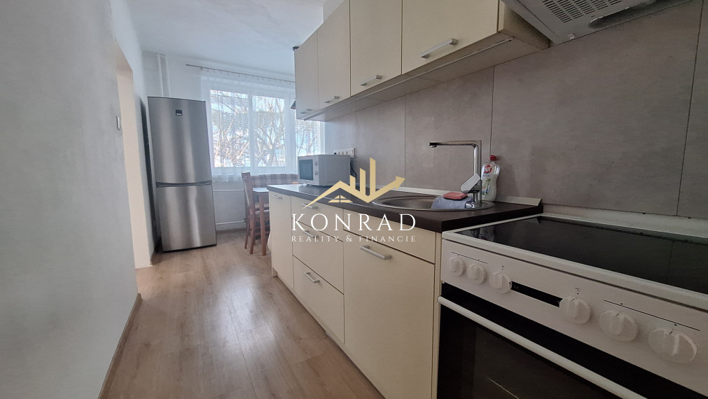 NA PREDAJ | 3 izb. byt | 83m² | Vráble