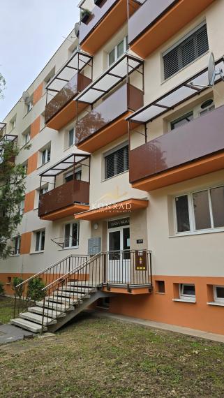 NA PREDAJ | 3 izb. byt | 83m² | Vráble