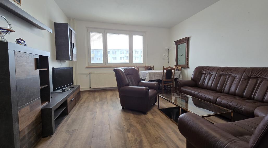 NA PRENÁJOM 3-izbový byt, Vráble