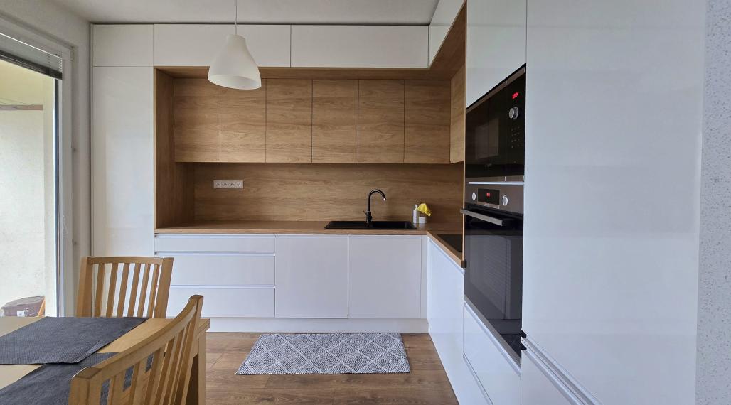 KONRAD reality  – PRENÁJOM – 3 izbový byt vo Vrábľoch