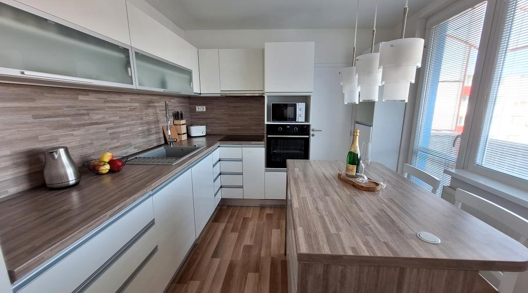 NA PRENÁJOM | 2-izb. byt | 68m² | Vráble