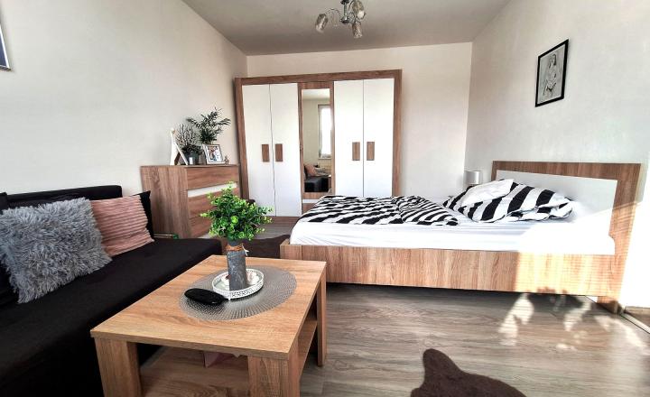 REZERVOVANÉ | 1 izb. byt | 36m² | Vráble - fotografia 1
