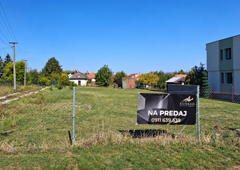 NA PREDAJ |  Pozemok | 1223m² | Nová Ves nad Žitavou